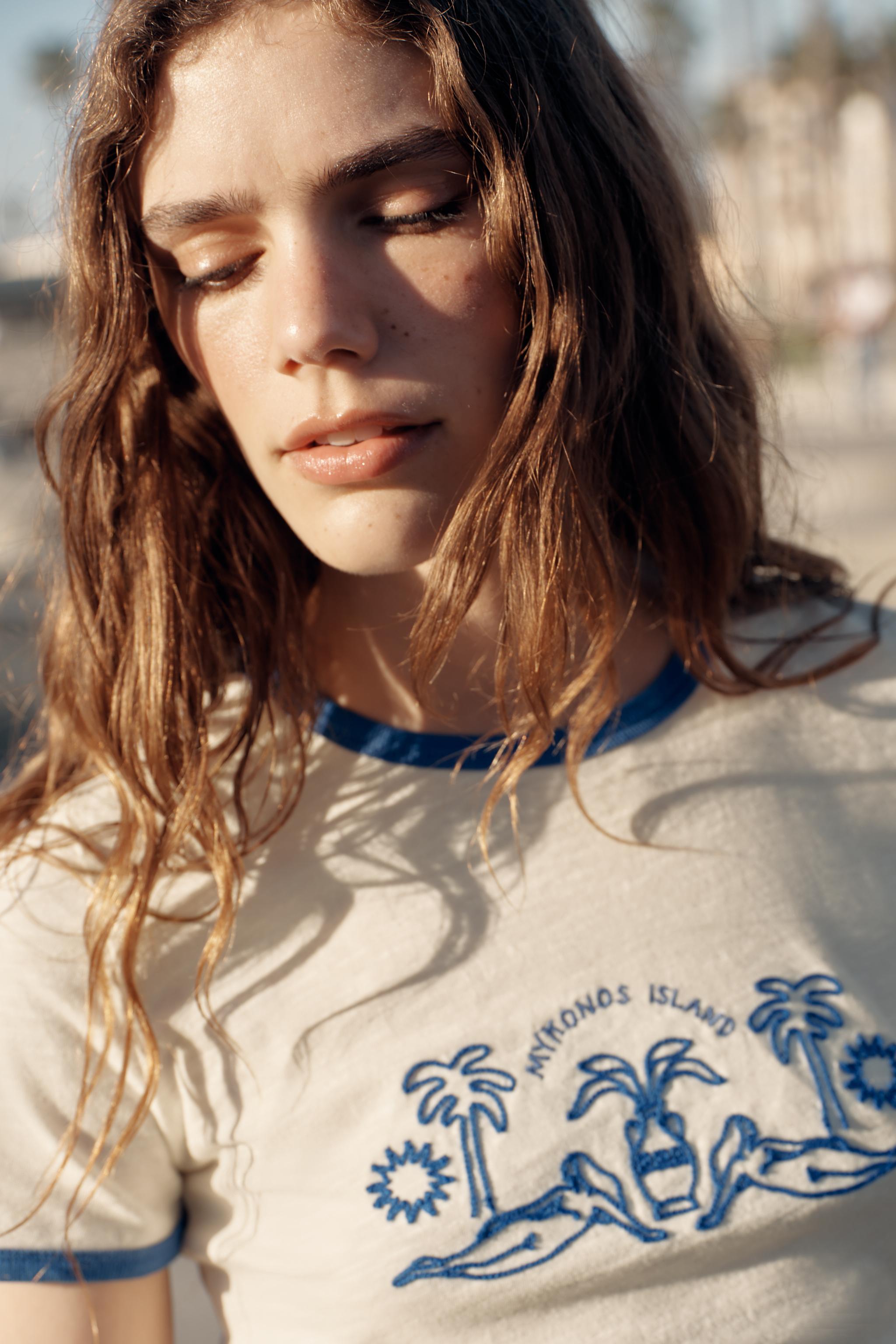 T-SHIRT MANCHES COURTES BRODERIES